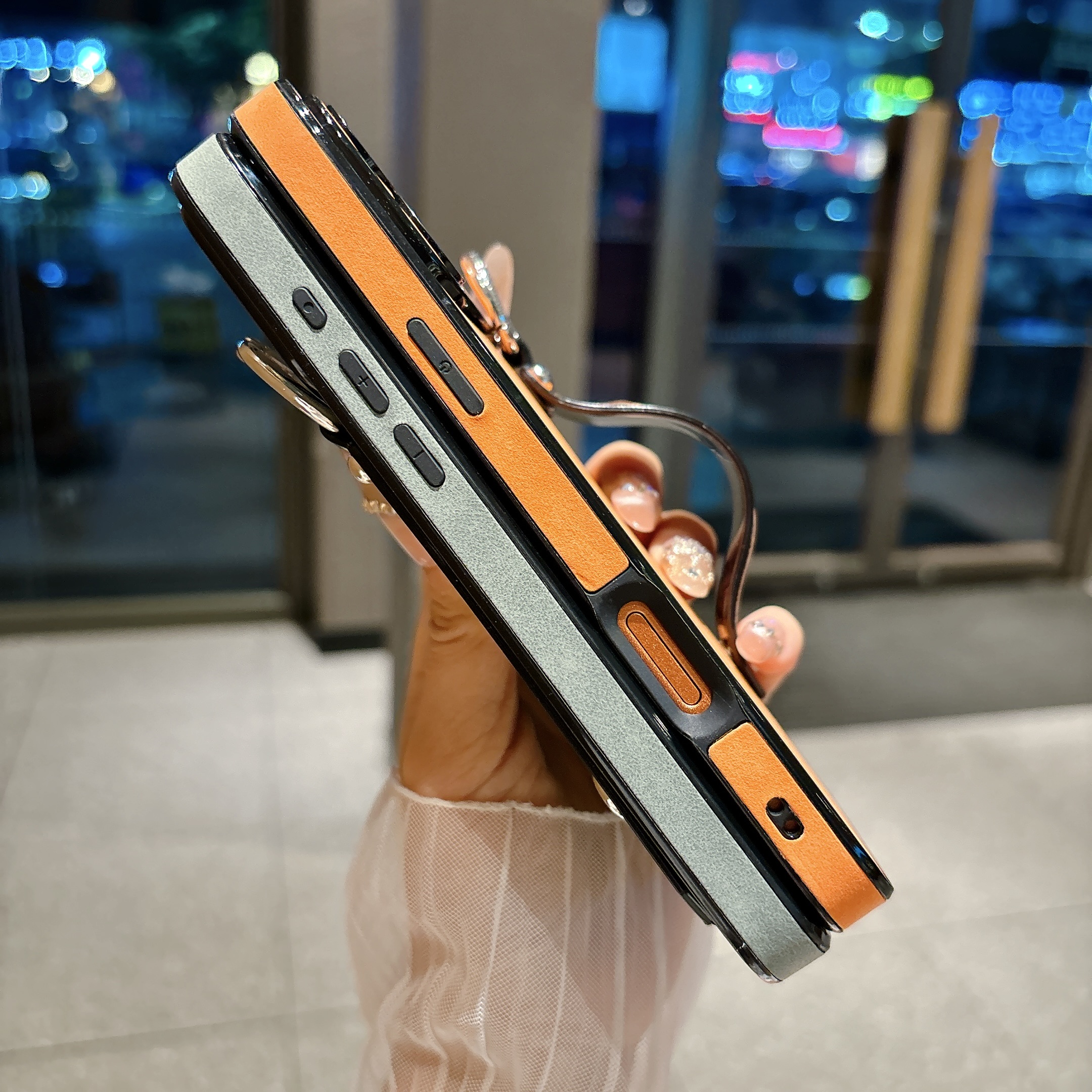 Suede Leather Wrist Strap Hold - مراجعة Phone Cases Iphone وسعره
