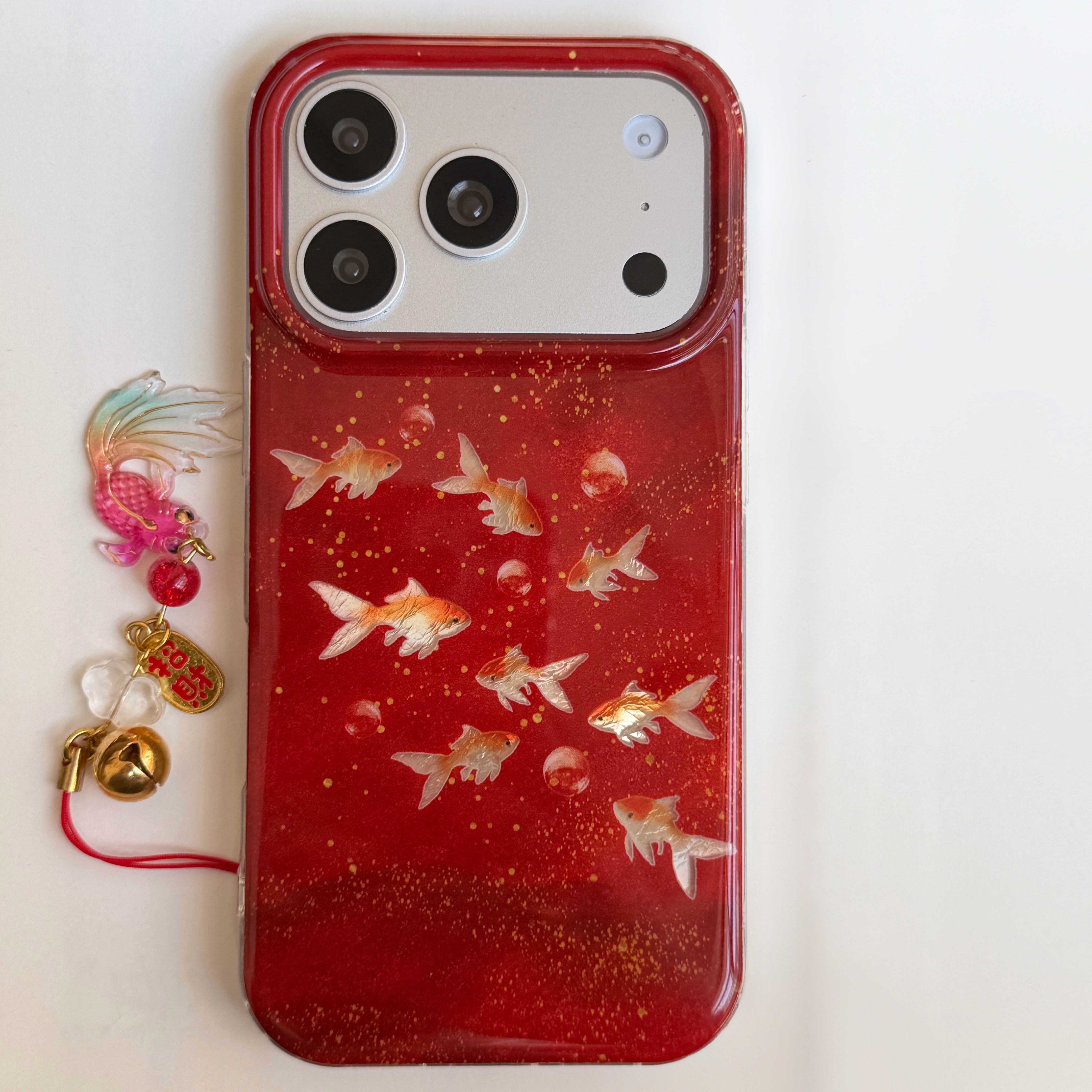 Lucky Red Glitter Goldfish & B - مراجعة Phone Cases Redbubble وسعره